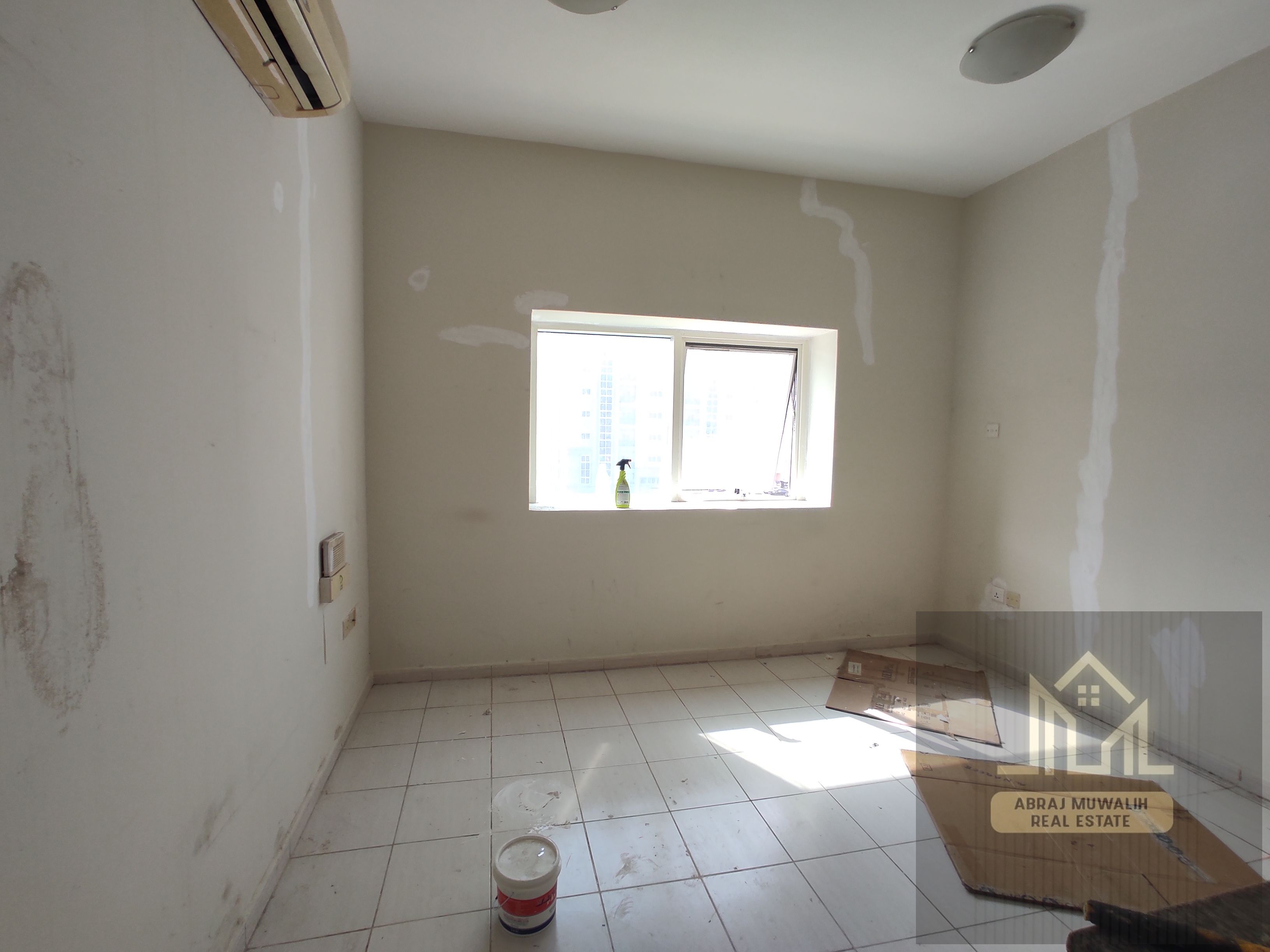 Like A new studio apartment for family Rent only 20k near to muweilah buss station