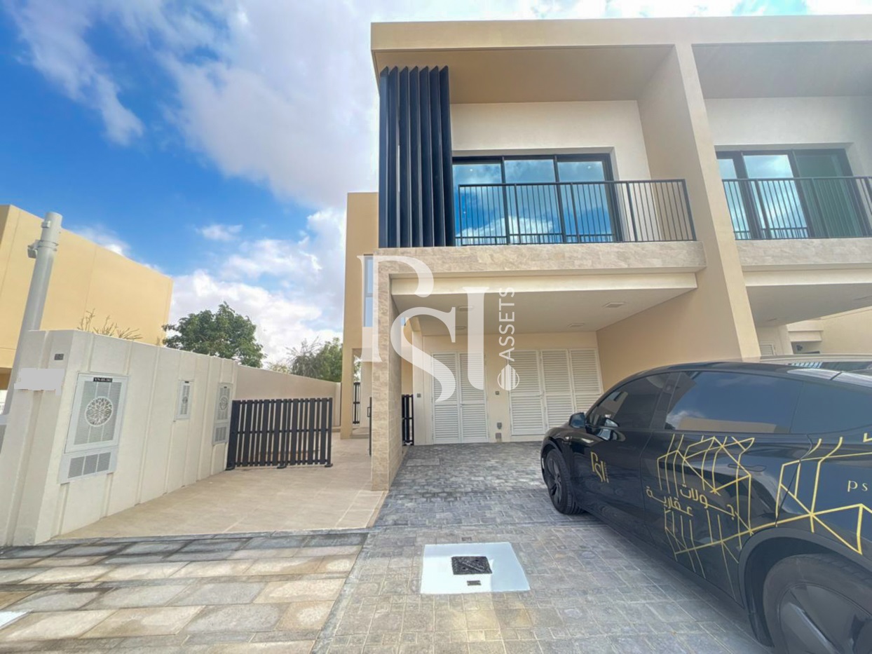 Single Row | End Unit | Ready to Move