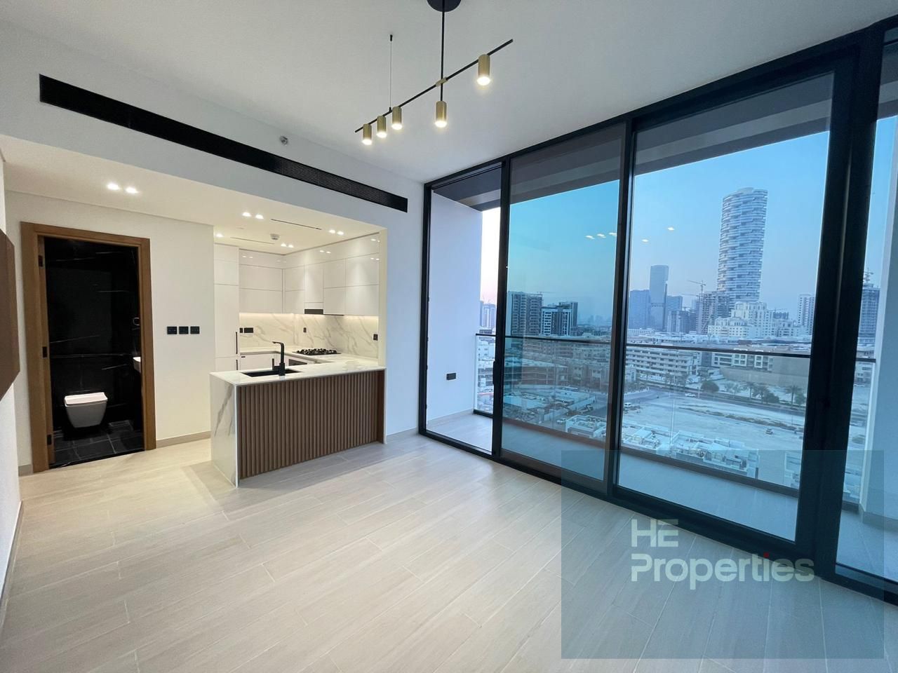 Hot Deal | Smart Home l HIGH ROI l Community View