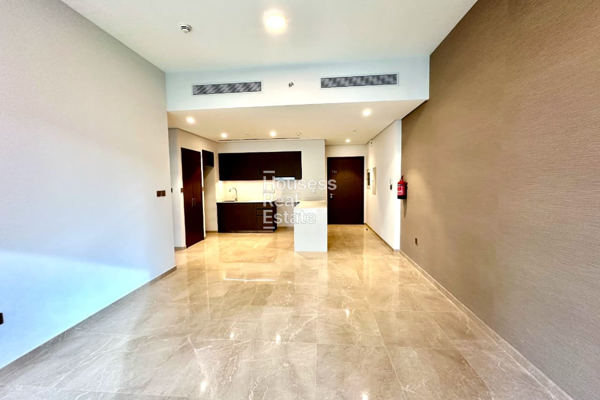 Elegant 1BR with Balcony | Grande Tower | Downtown