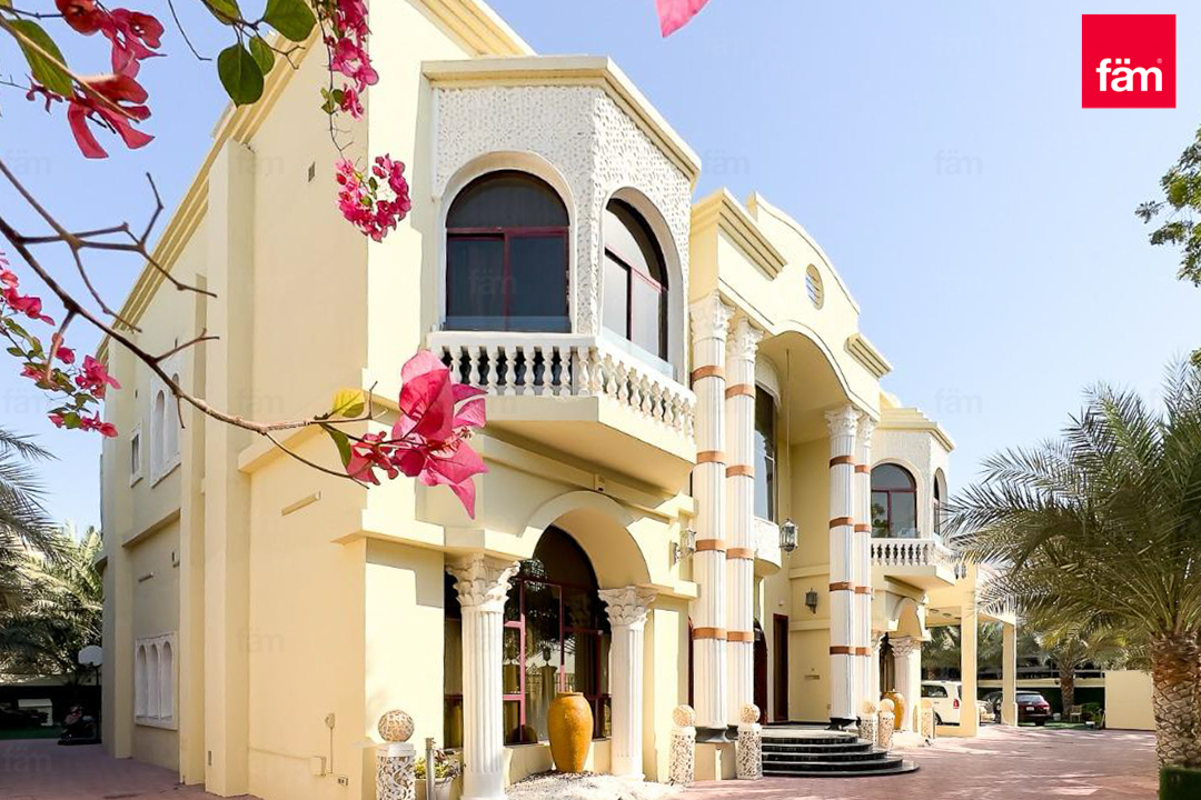 Luxury Mansion | Pool And Cinema | Lake View