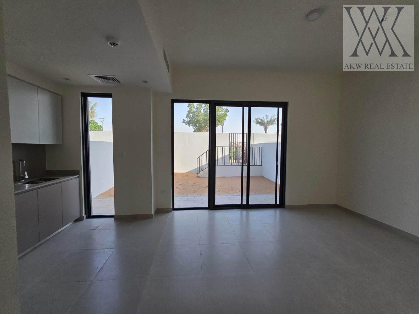 SINGLE ROW I BEST PRICE | READY TO MOVE IN