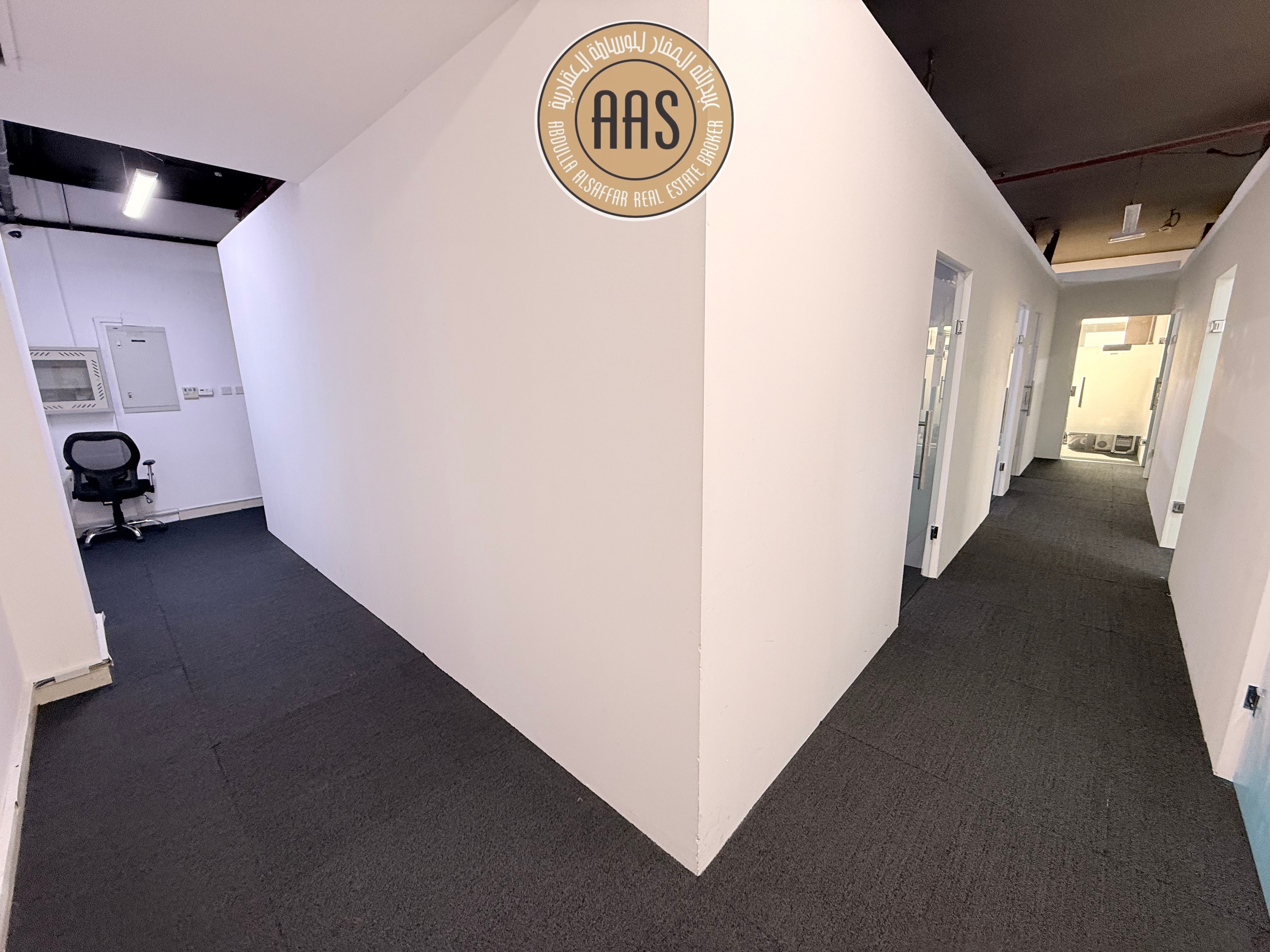 SIZE 200 SQFT BUSINESS CENTER OFFICE || AVAILABLE FOR RENT WITH ALL BILLS INCLUDING