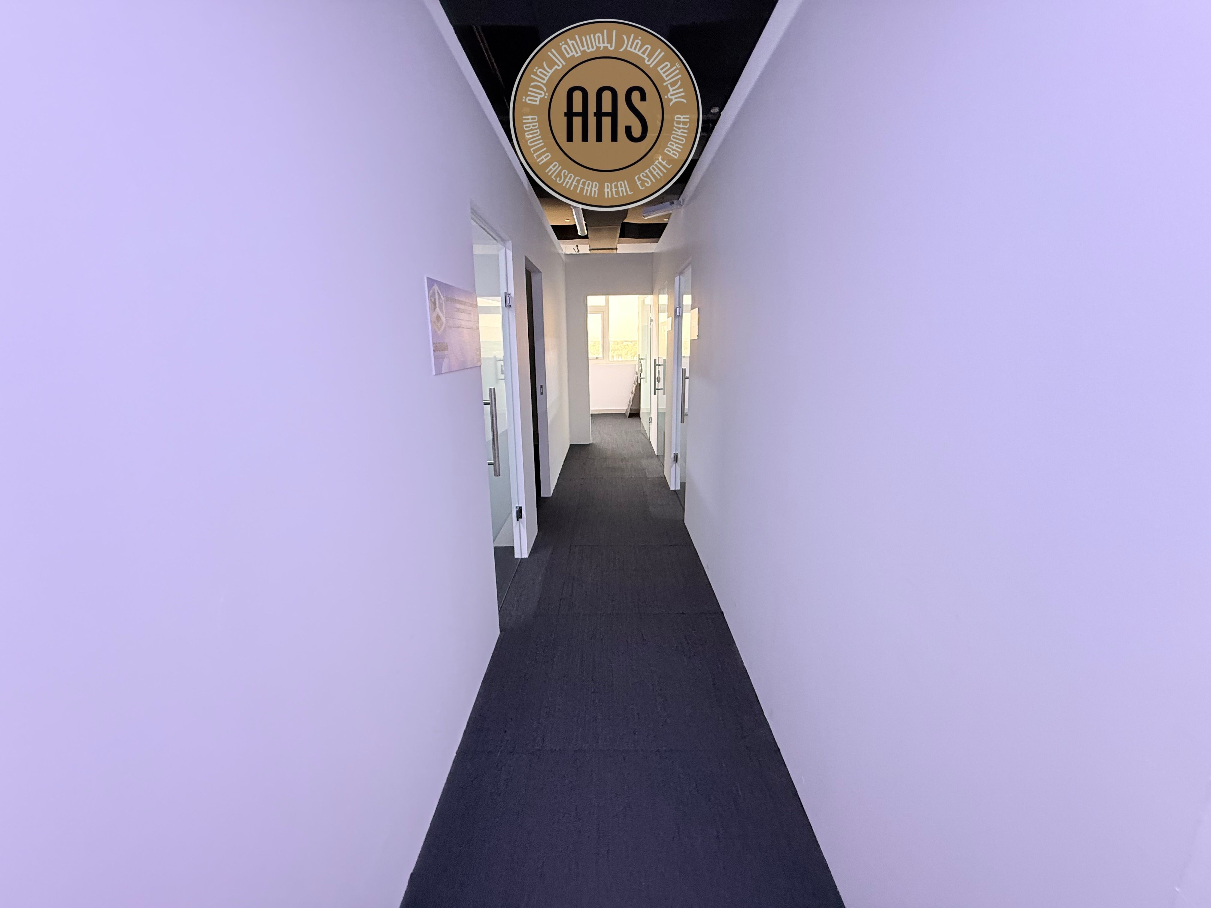 BUSINESS CENTER OFFICE || SIZE 200 SQFT || DIP 1