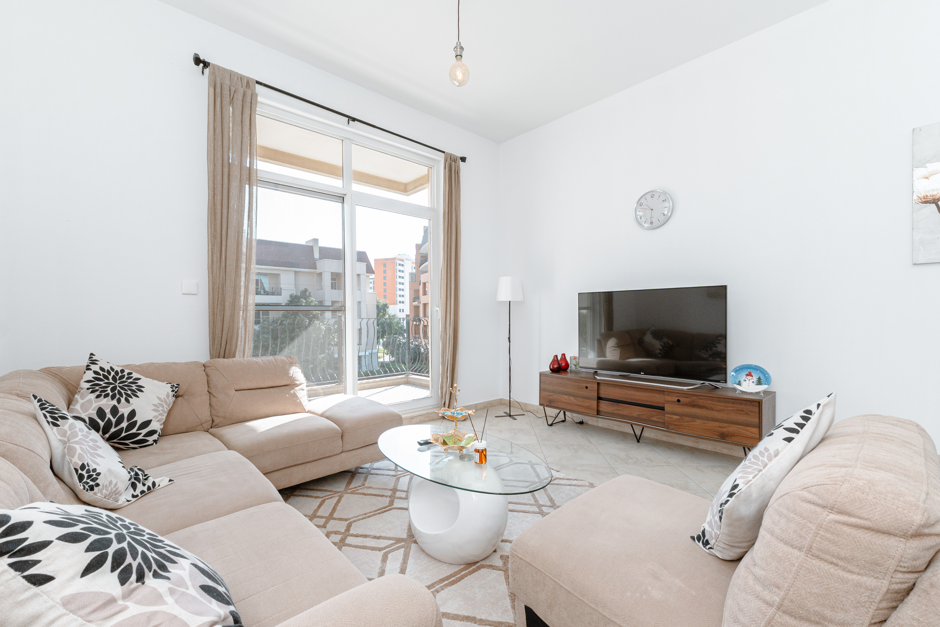 Motor City | Weston Court 1BR | Free WiFi