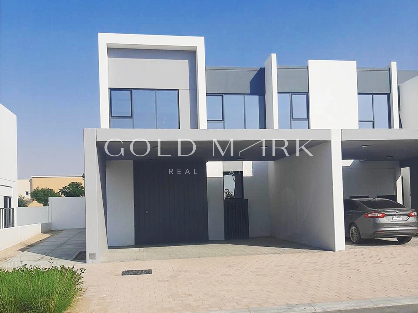 Single Row | Vacant | Motivated Seller | 4BR Villa
