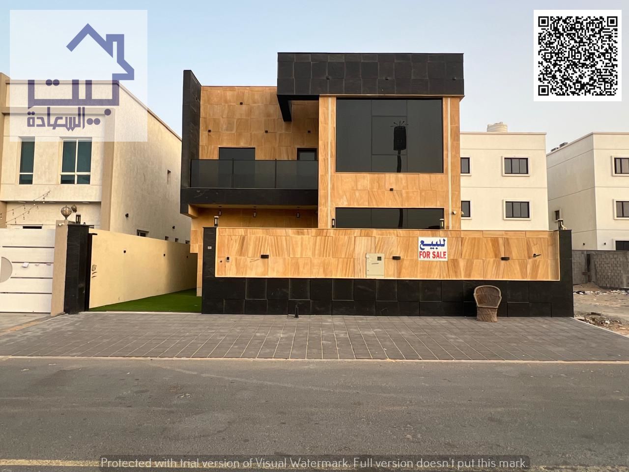 Luxury villa with a modern design and strategic location, close to amenities, just minutes from Sheikh Mohammed Bin Zayed Road. Freehold ownership for