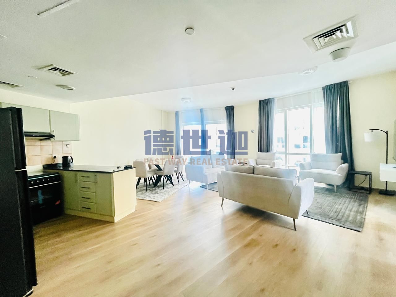 BRIGHT AND SPACIOUS | FULLY FURNISHED | LAKE VIEW