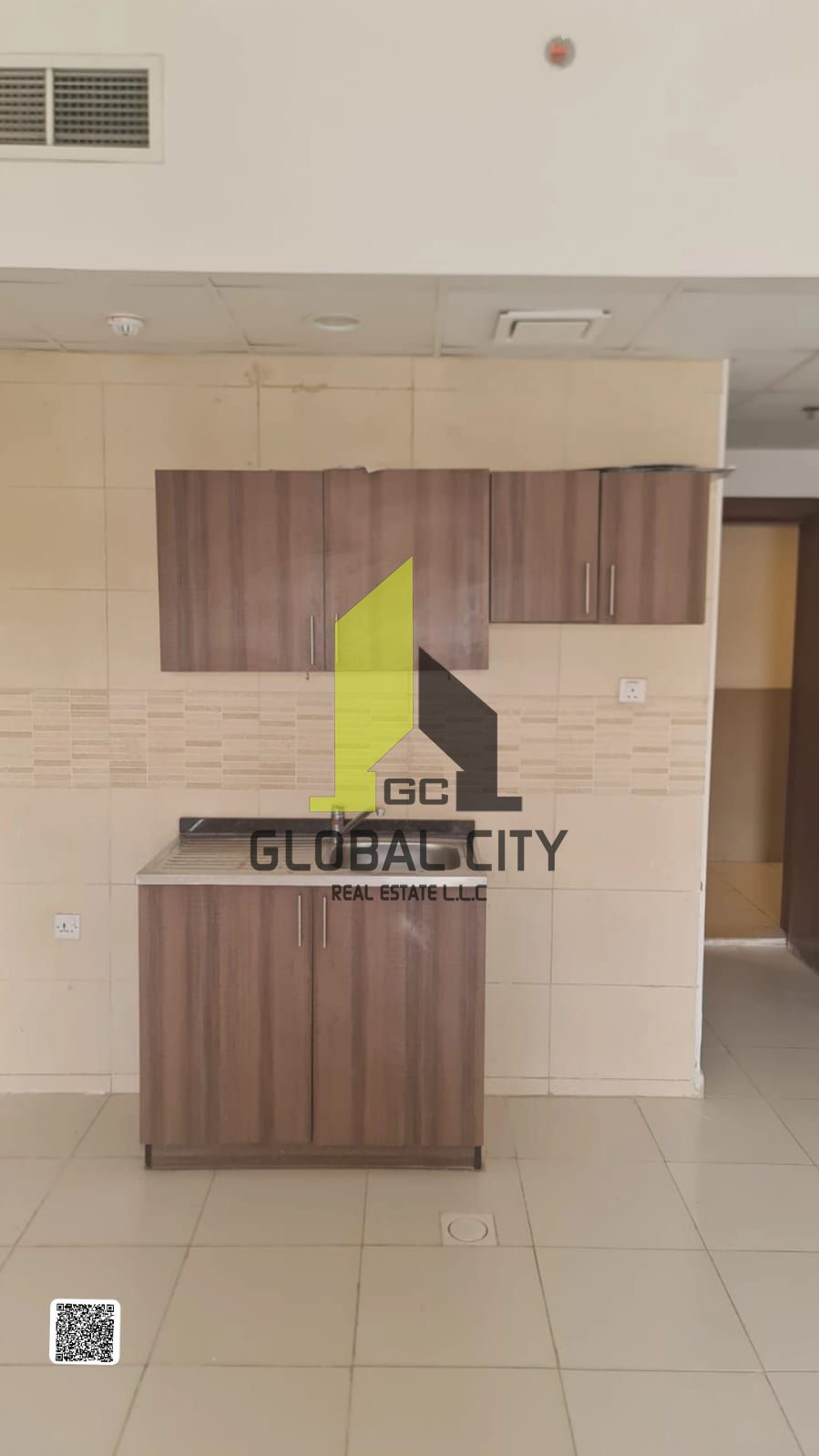 Spacious Studio in Smart Tower 1, Ajman | Prime Location | Great Value Investor-friendly: