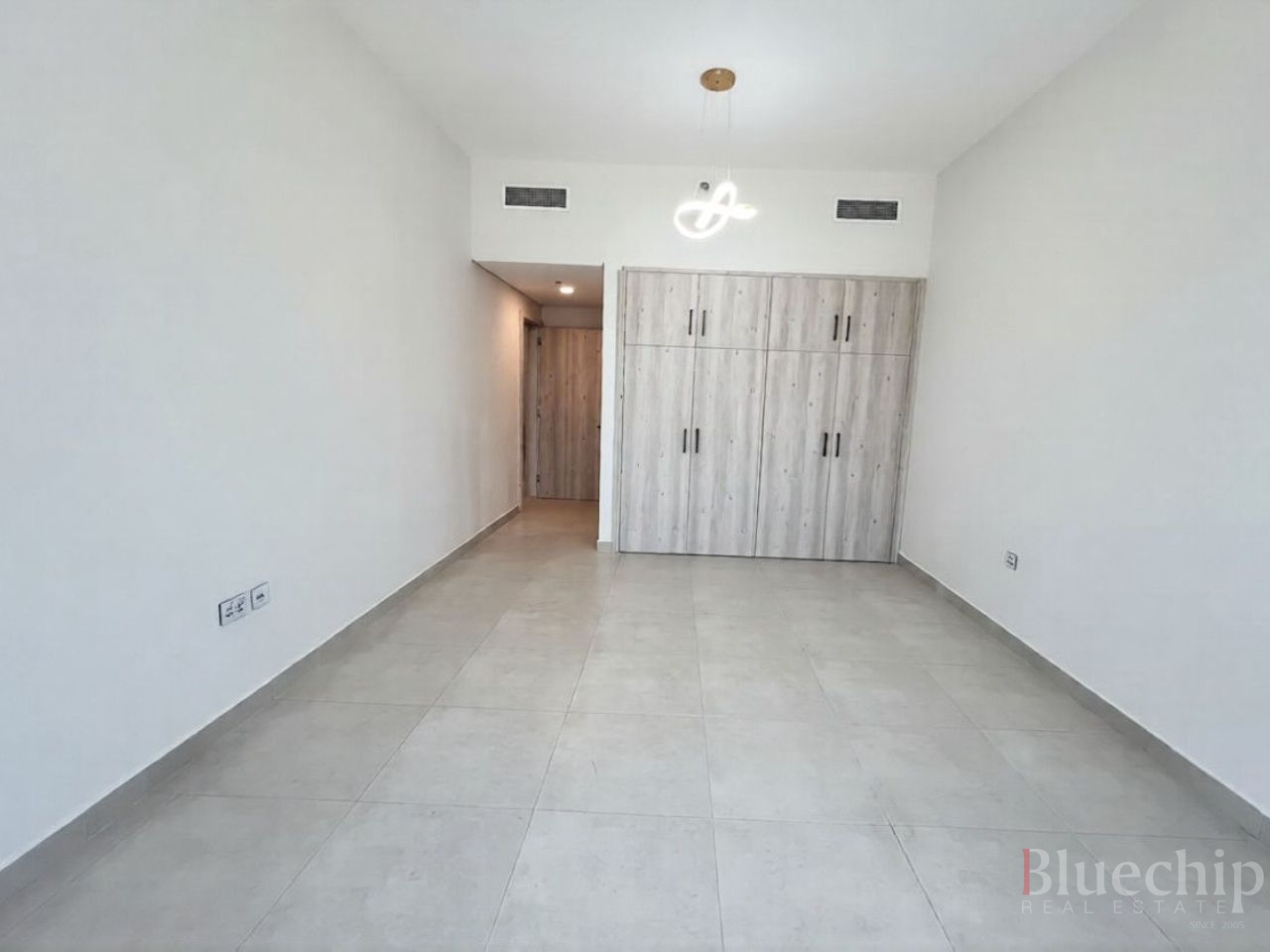 Smart Home | Spacious Layout | Built-In Wardrobes
