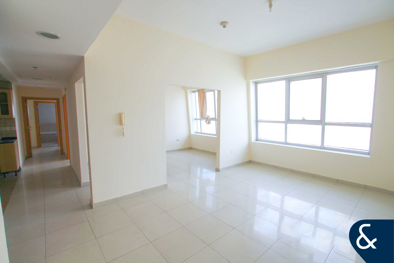 Two Beds | Close to Metro | Unfurnished