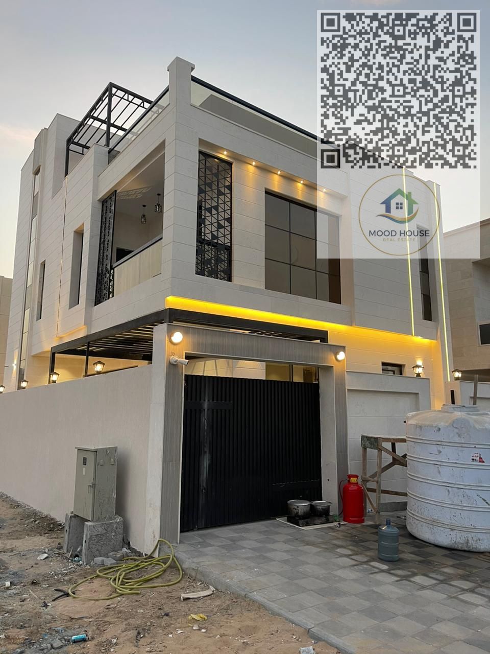 A luxurious first-occupancy villa with modern design, spacious layouts, a private pool, a quiet location, ideal for families seeking privacy and comfo