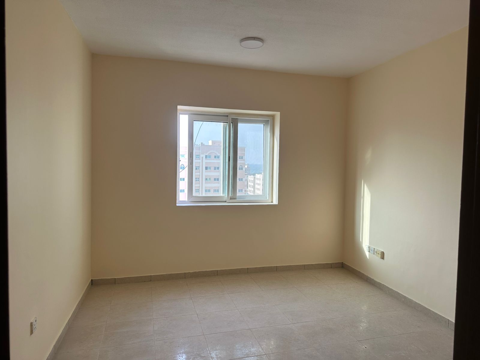 A distinctive family one-bedroom apartment with a suitable size for a small family in Sharjah Al Butina, close to all services and facilities.