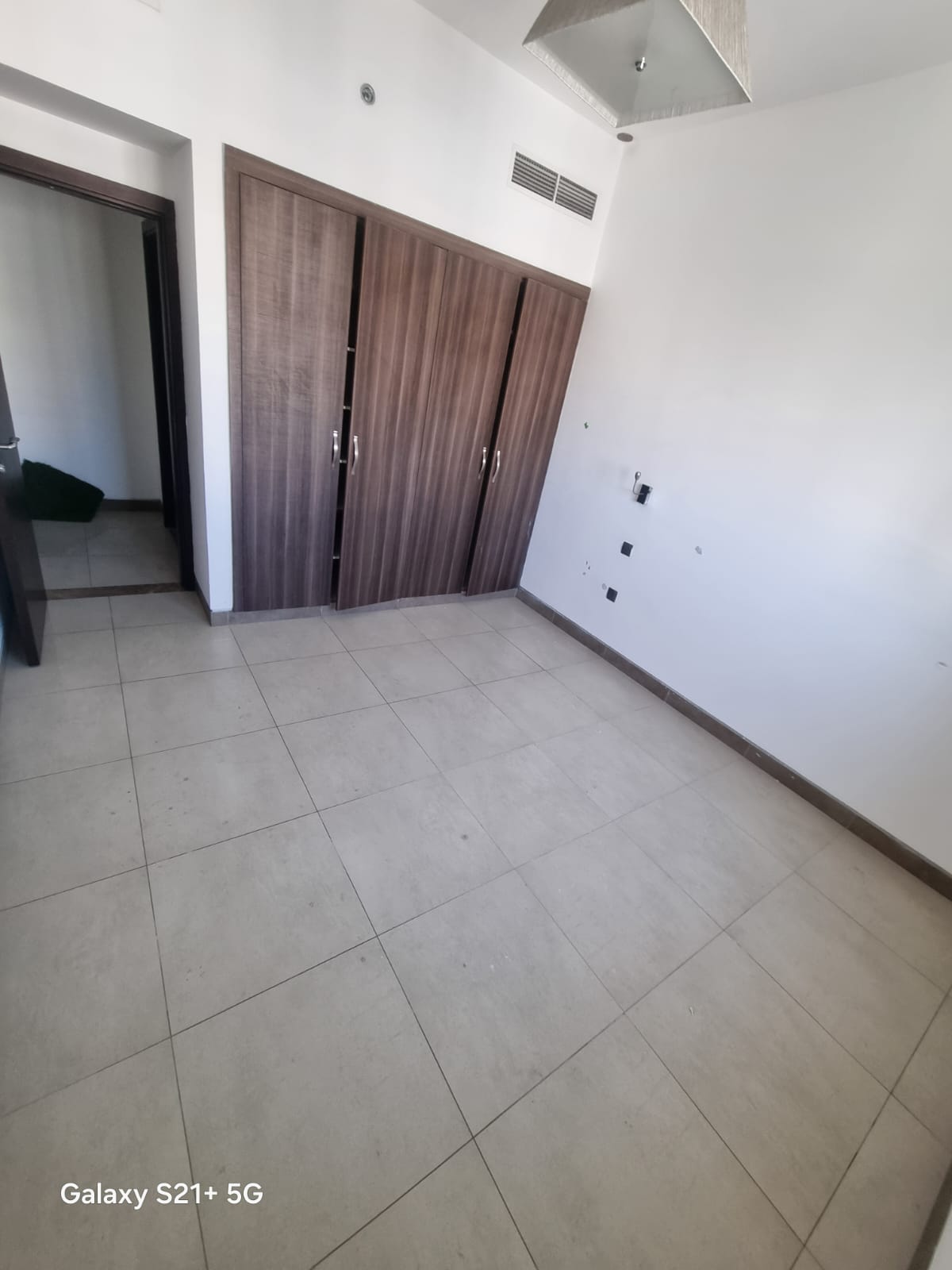 For rent: a unique apartment – Um Al-Tarafa / Al-Qasimia 1 bedroom and living room Kitchen Bathroom Central air conditioning Very high-q