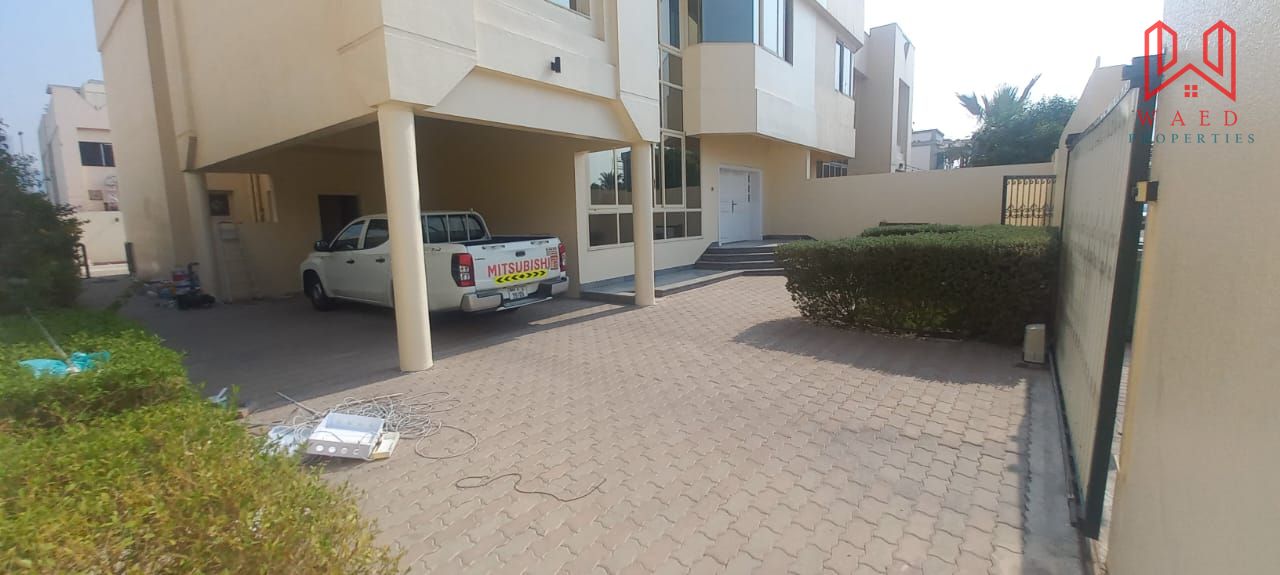 Spacious 4-BR Villa for Rent || Private Garden ||