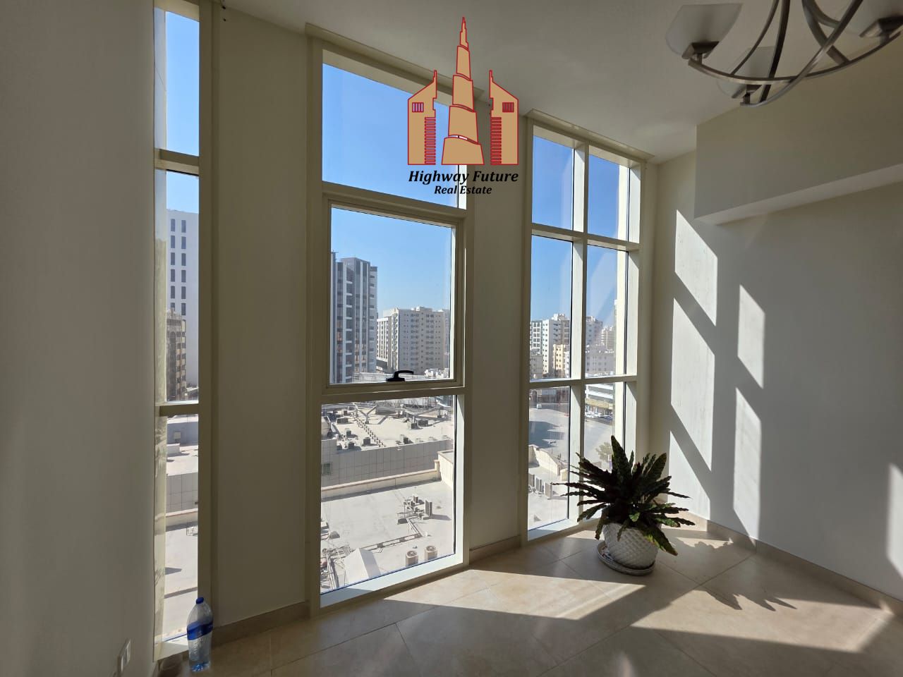 1000sqft 1bhk with balcony wardrobes free parking only 39k 4/6cheques payment