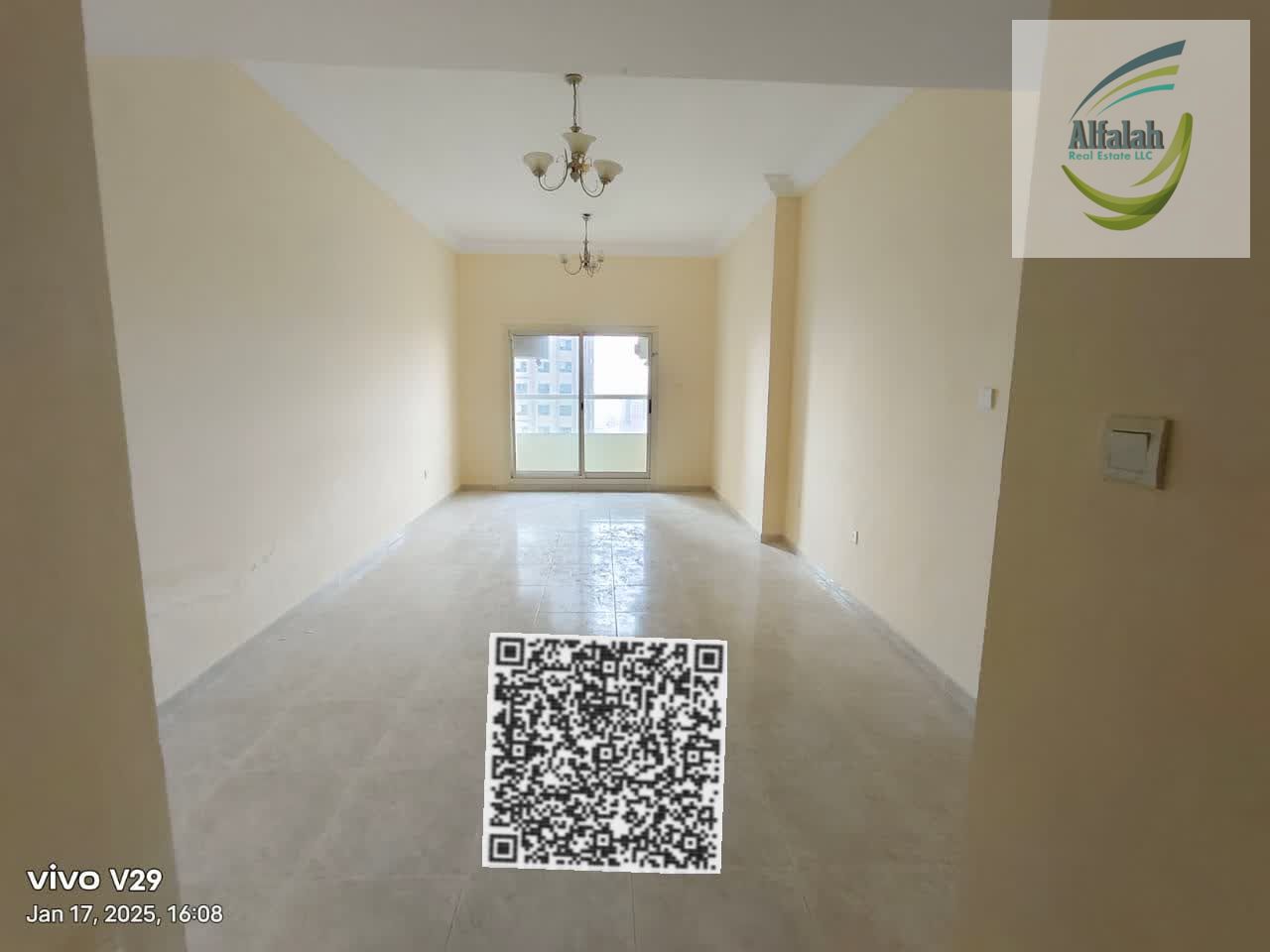Spacious 2BHK | Balcony | 1410 Sqft | Lake Tower C4 | AED 36,000