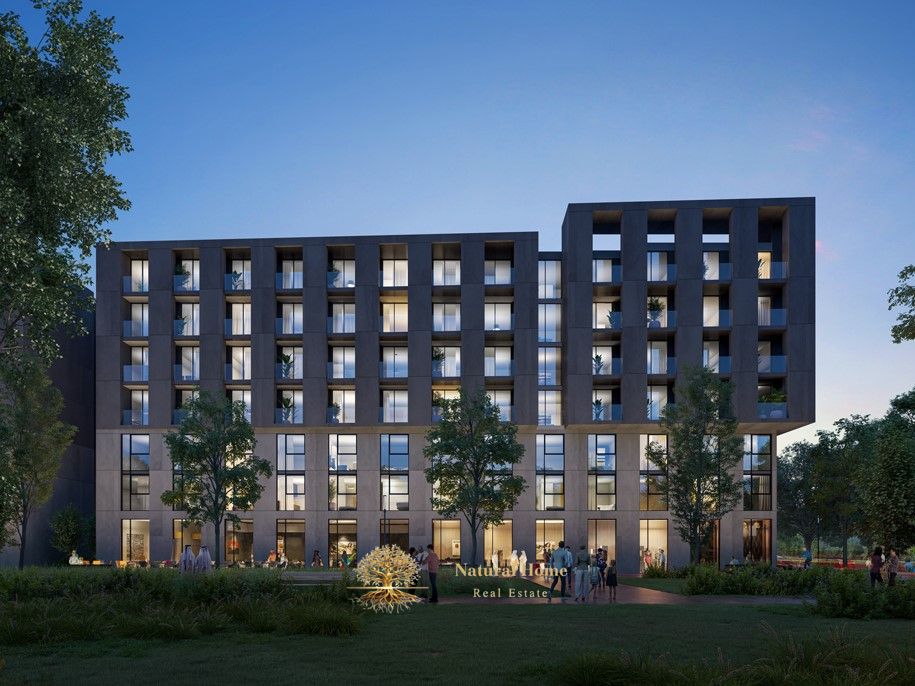 "Stop searching. . . You've found your new address! A 'king' size one-bedroom apartment ready for immediate occupancy in the heart of the avenue. "