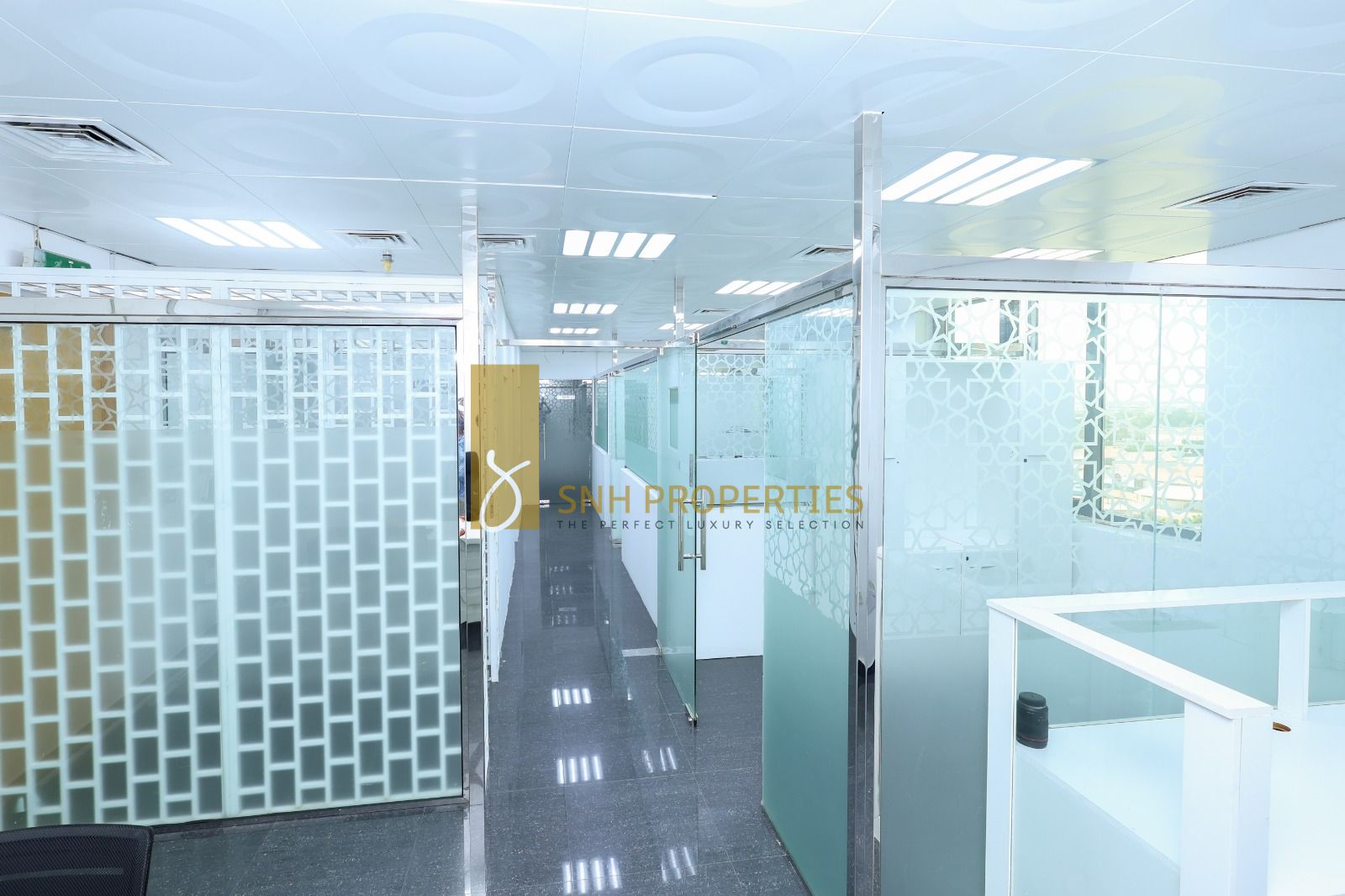 FULLY FITTED | NEAR TO METRO | HIGH FLOOR