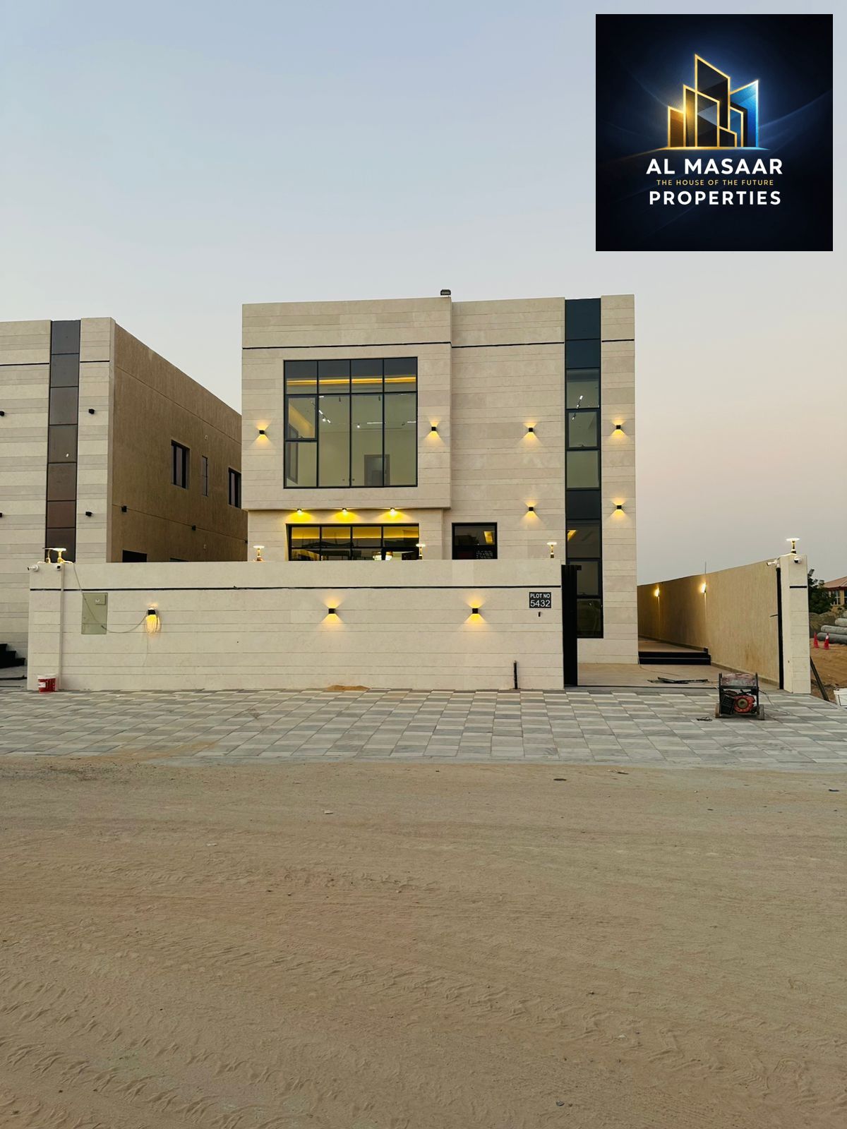 A unique opportunity at an attractive price and without annual fees. Own a villa for sale in Ajman. First resident, freehold, super deluxe finishing,