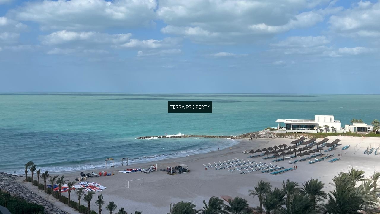 Luxury 2-Bedroom Unit Bay Residences