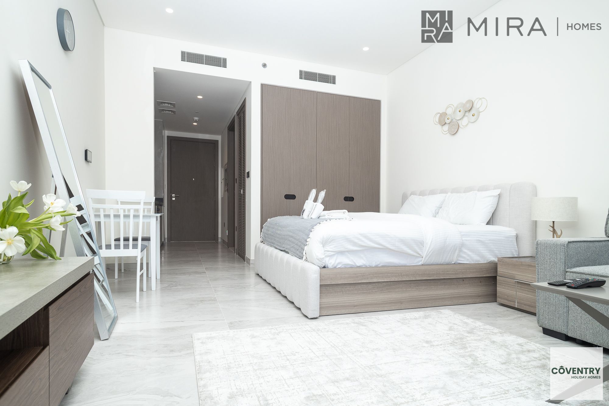 AVAILABLE | Newly and cosy studio with balcony and Burj Khalifa view in Business Bay