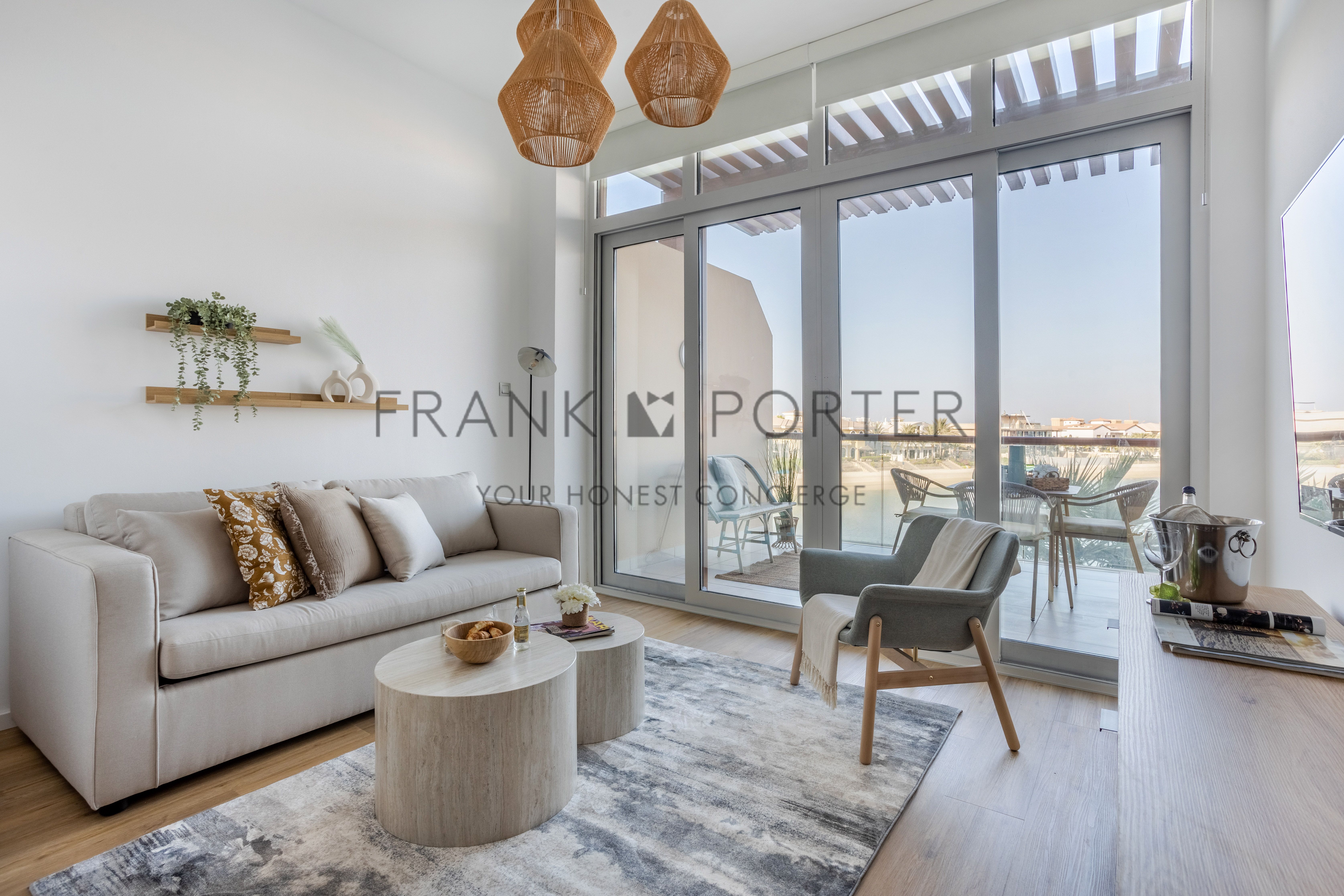 Luxurious Studio with Sea Views in Palm Jumeirah | Monthly & Weekely | All bills Inclusive