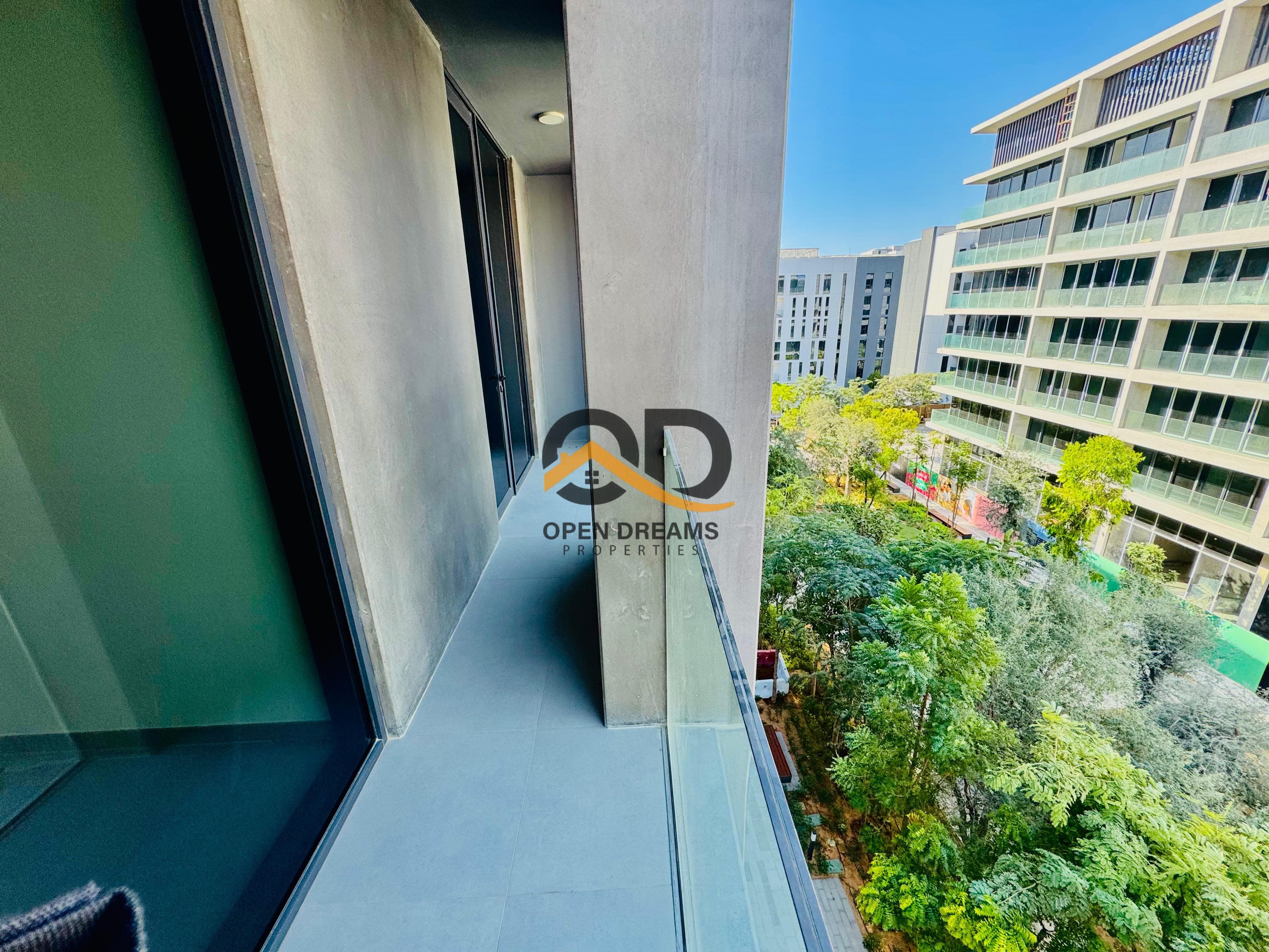 Brand new with balcony|Tiraz Aljada