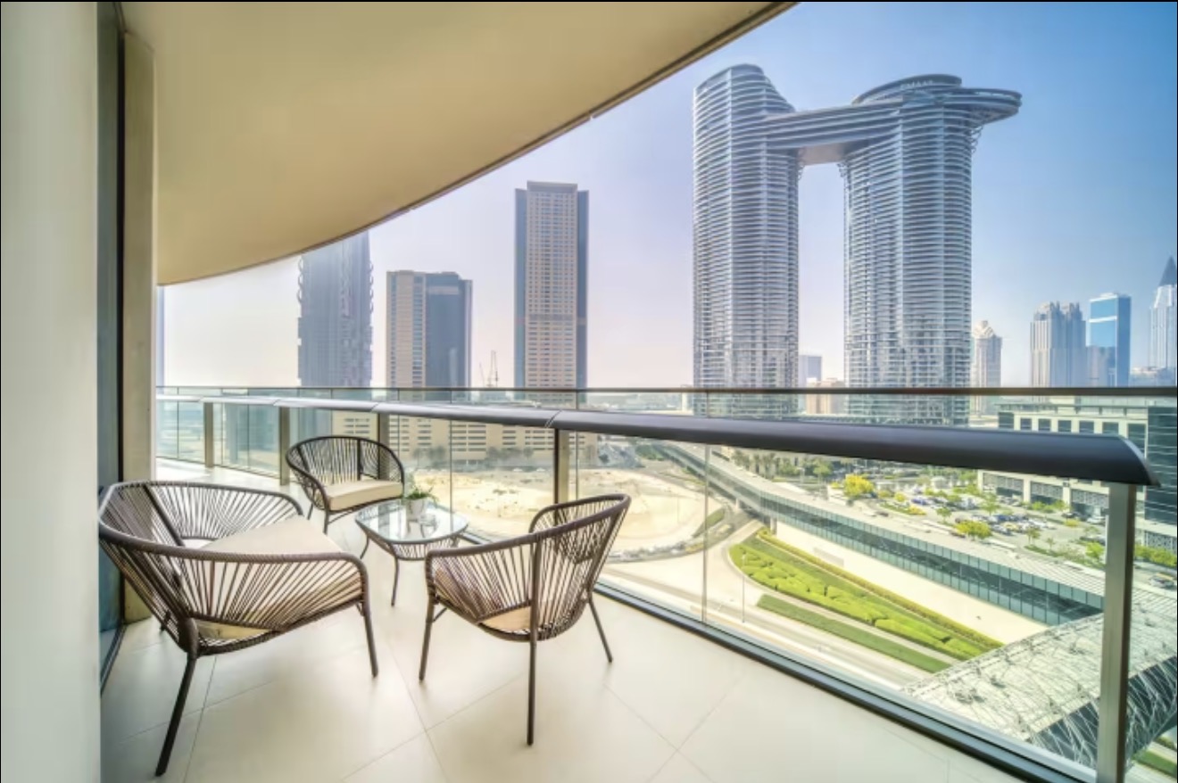 Sea View | Spacious Layout | Vacant On Transfer