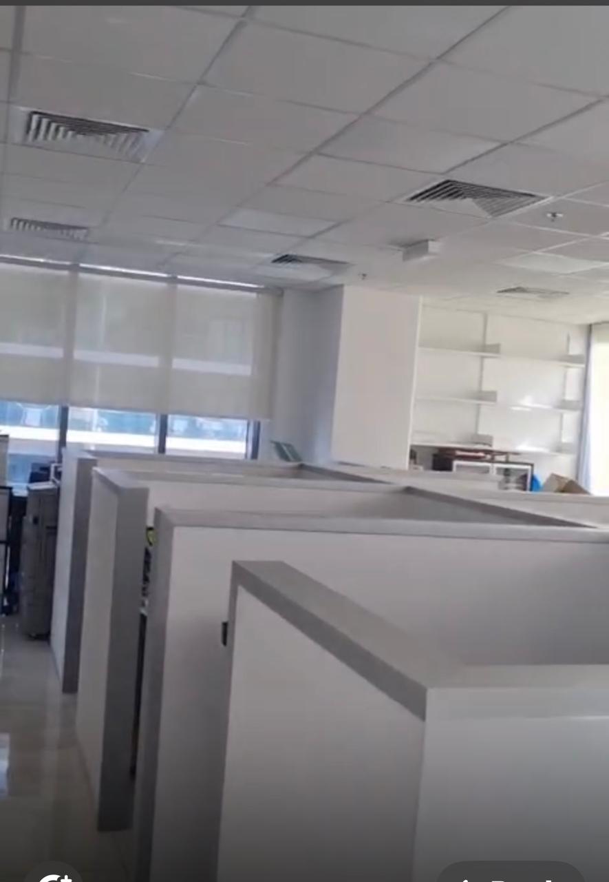 1220 sq ft furnished office available in Business Bay @ 180 K