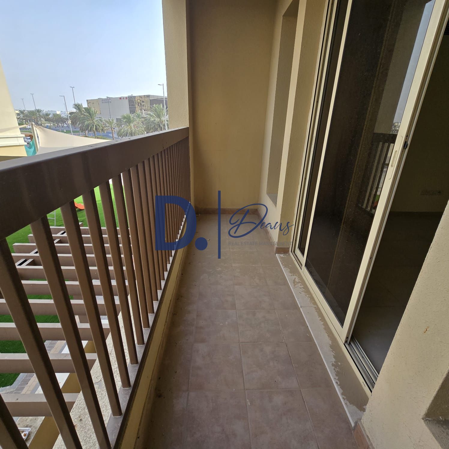 Studio Ready to move Bawabat Al Sharq