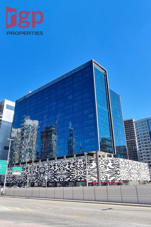 OFFICE SPACE IN PRIME LOCATION