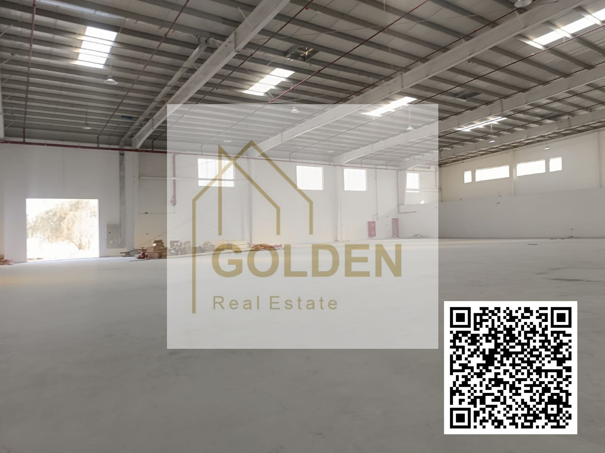 150 kW electrical power, 13,165 sq ft usable area, and a prime location directly on the main street.