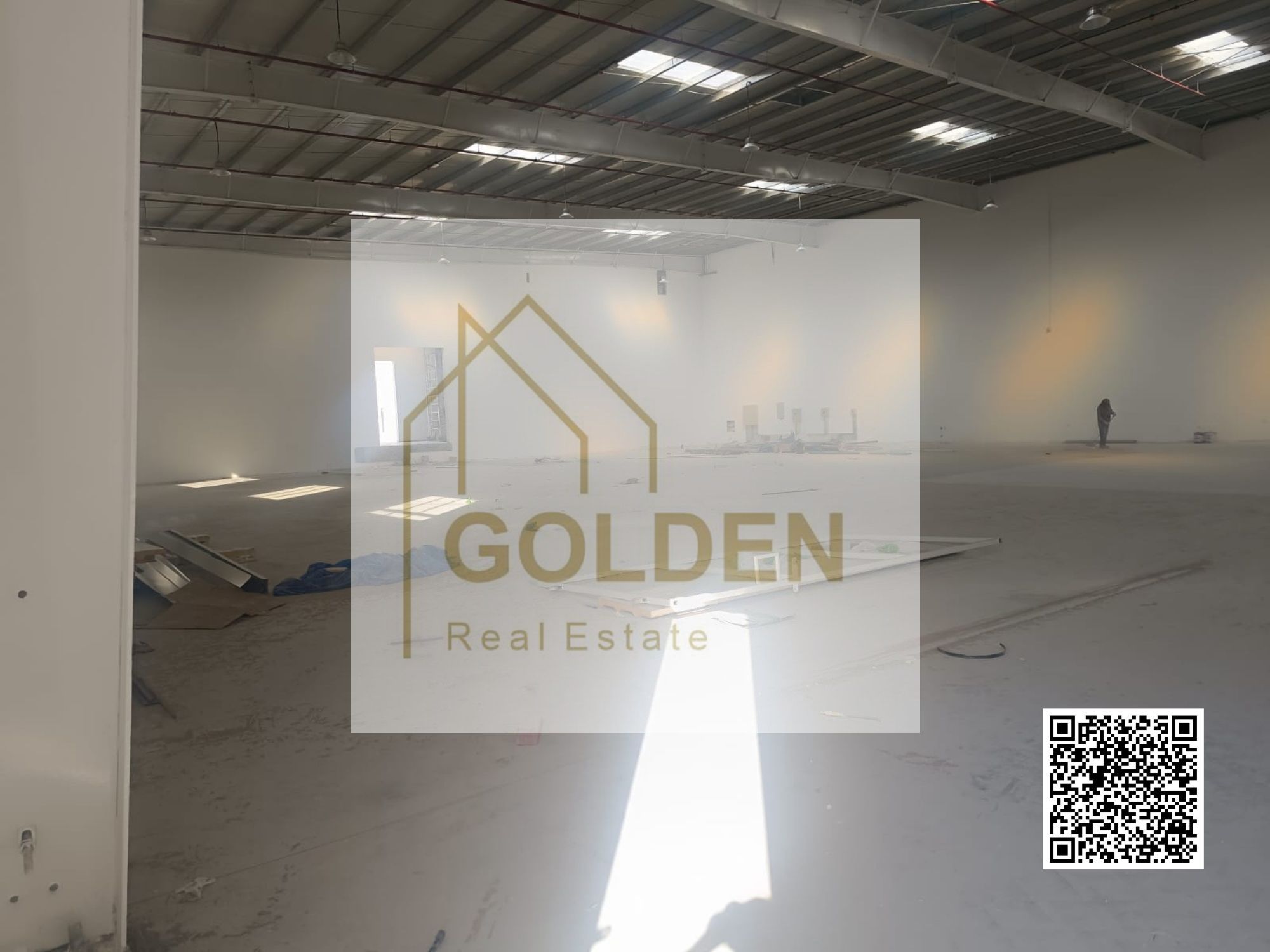 40 kW electrical power, 3,236 sq ft usable area, and a prime location directly on the main street.