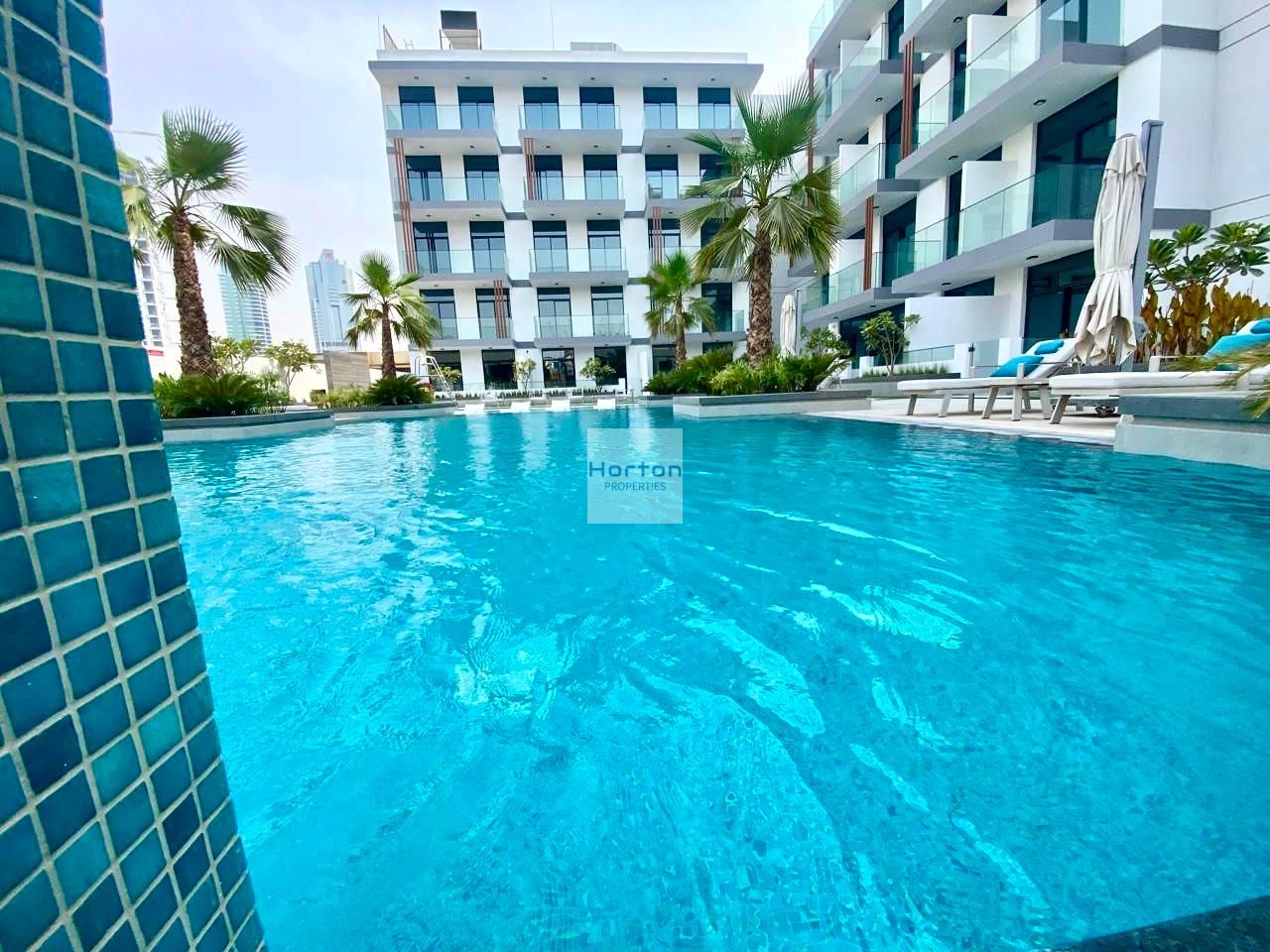 STUDIO VACANT | SPACIOUS | CHILLAR FREE