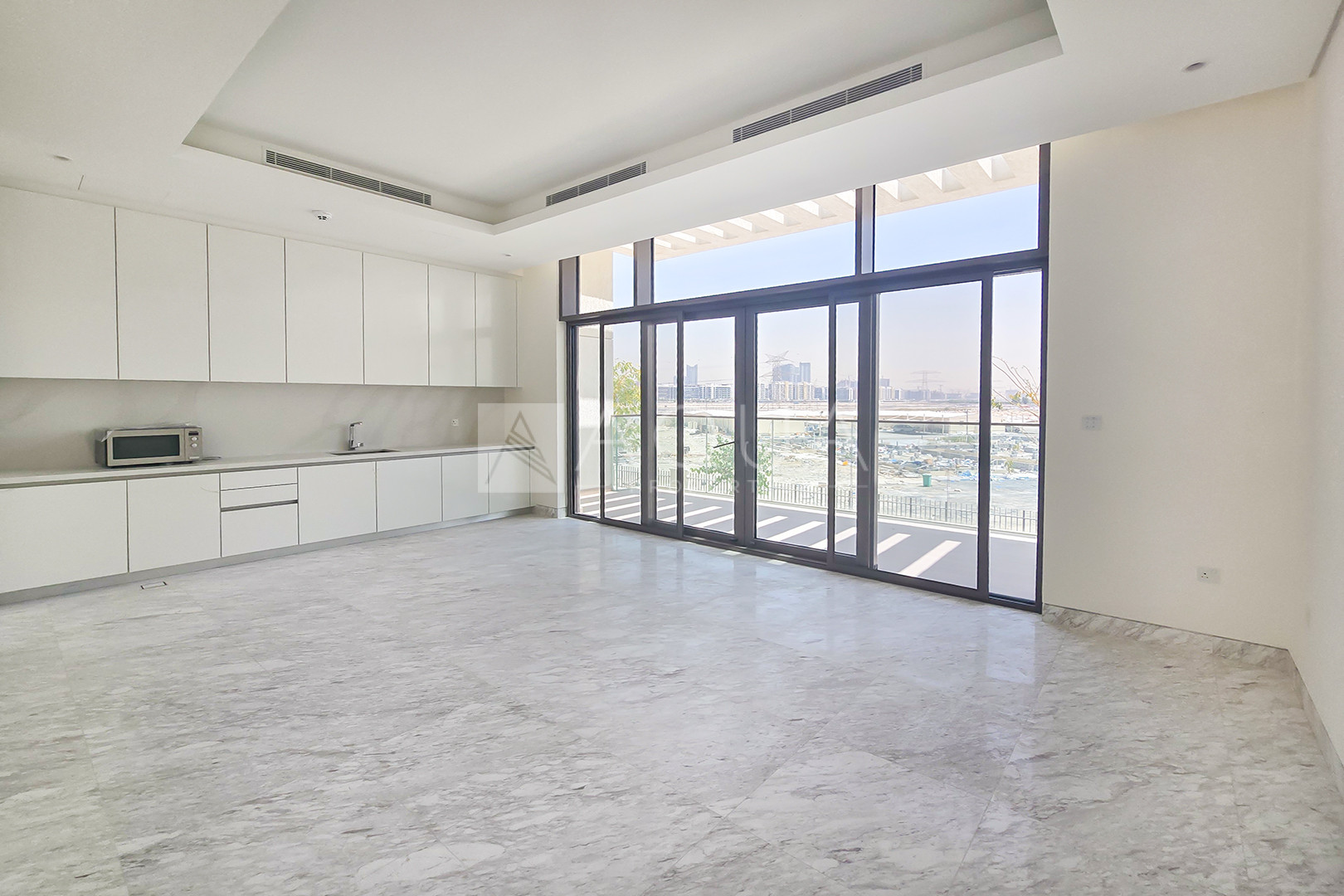 Immaculate Villa | Brand New | Burj View