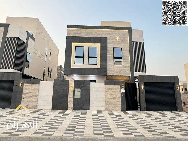 Ready to move in, fully furnished with electricity, water, and air conditioning, plus a private pool and rooftop terrace.