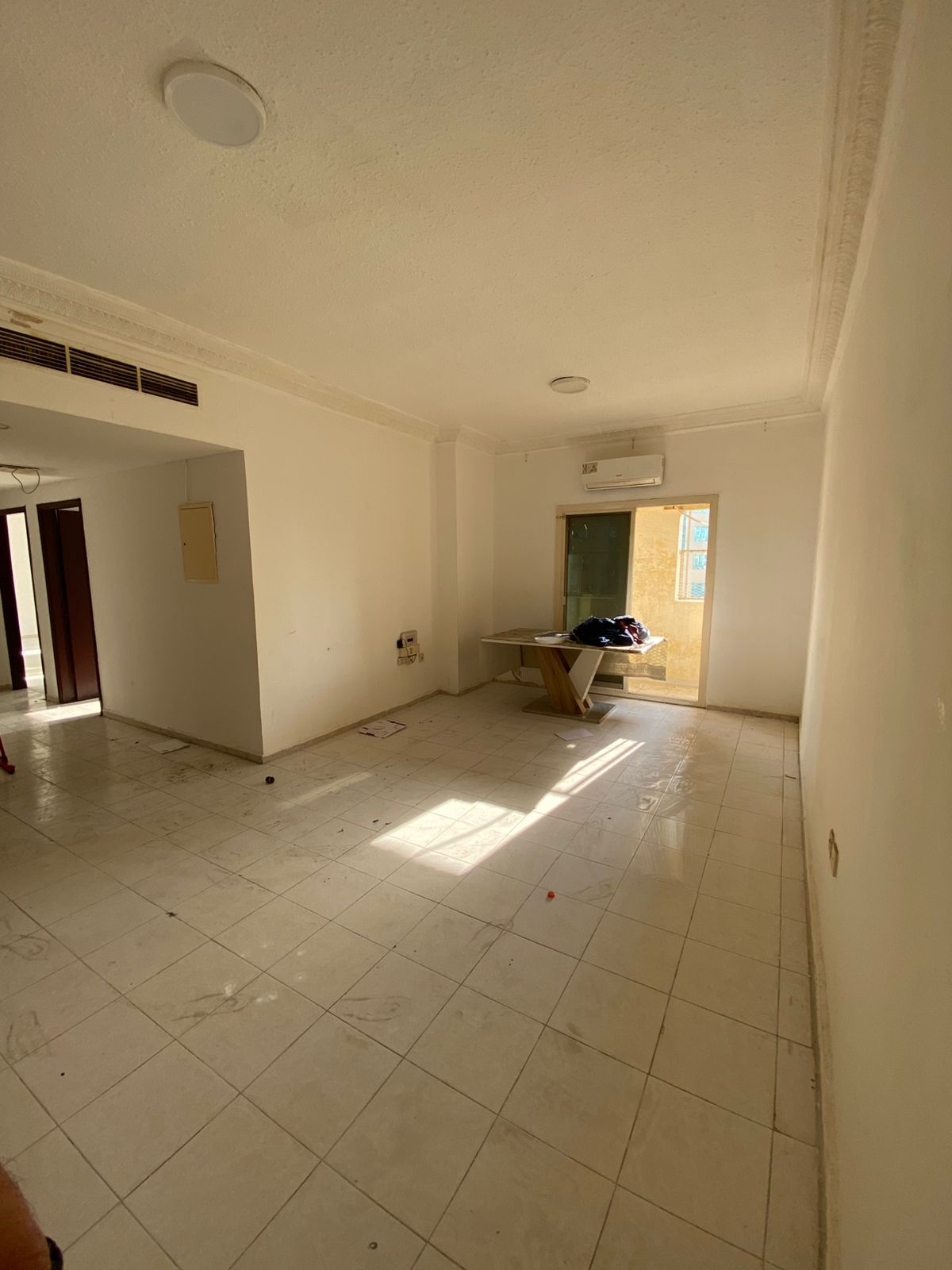 For rent in Sharjah – Al Majaz 2 2-bedroom apartment with a living room Excellent space 2 bathrooms Central air conditioning Prime loc