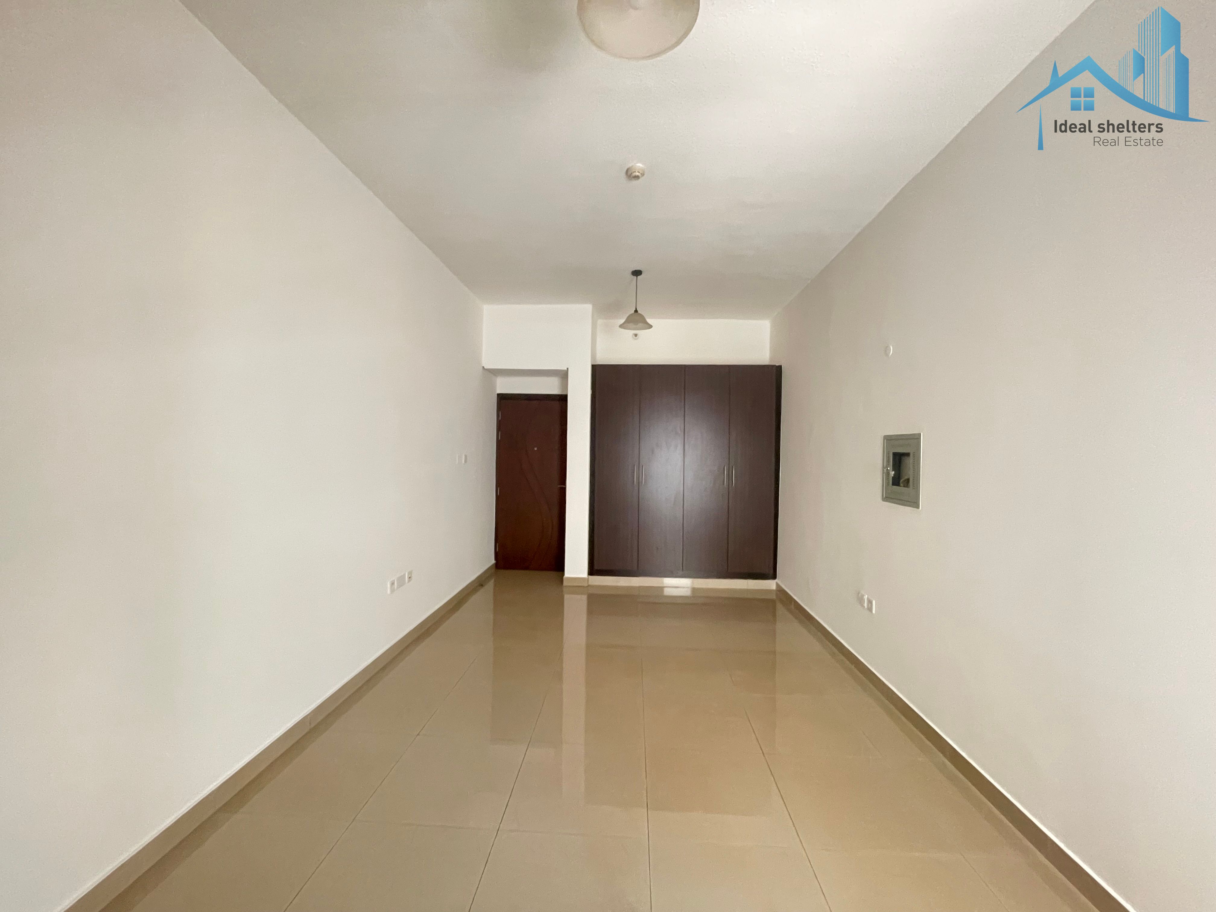 Huge Size || Ready To Move || Close To Bus Stop
