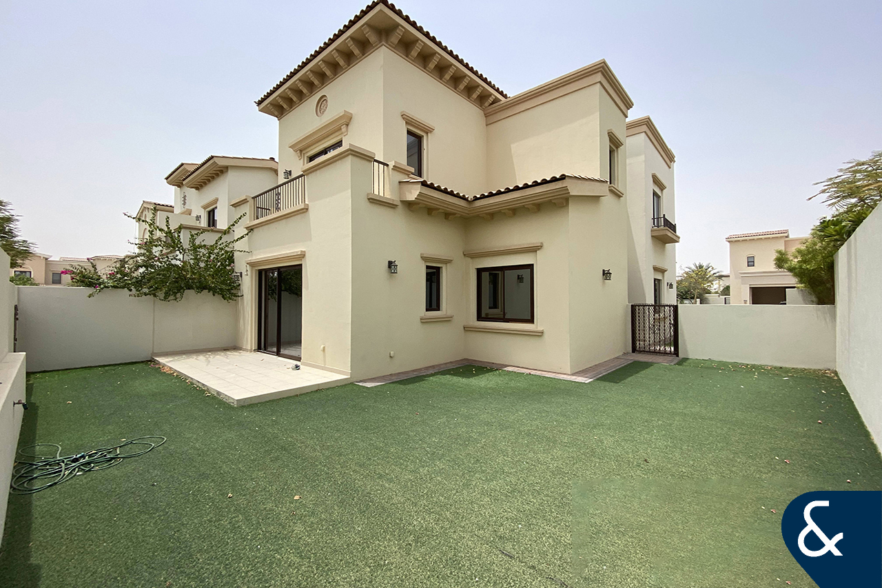 4 Beds | Mira 5 | End Unit | Type 2E