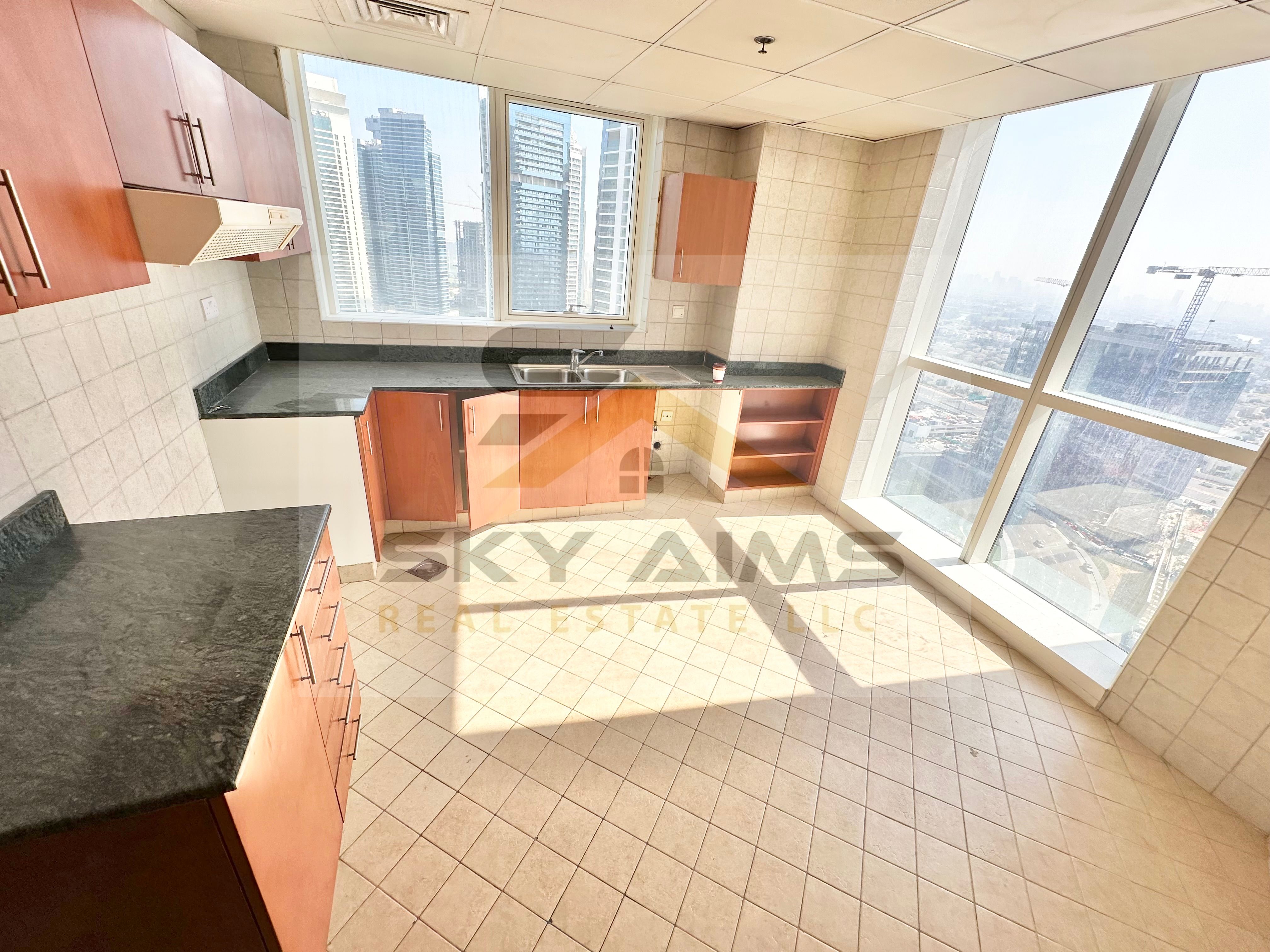 Chiller Free | Well Upgraded | 02 Masterbedroom | Close To Sobha