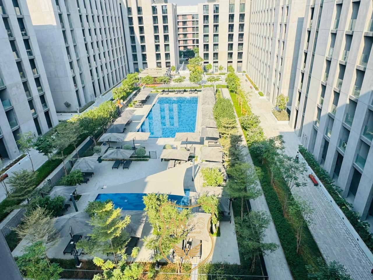 NO DEPOSIT/LUXURIOUS/1BHK POOL VIEW/BALCONY/ 20 DAY'S FREE