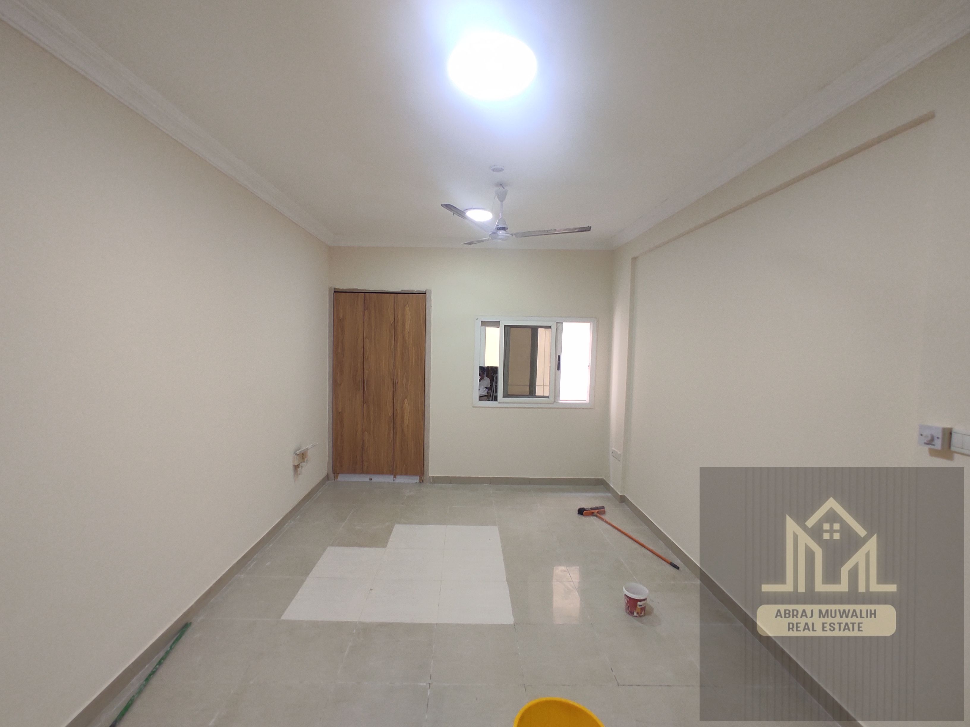 Lawish studio apartment very beger size studio Rent 25k fully family building in muweilah School zone