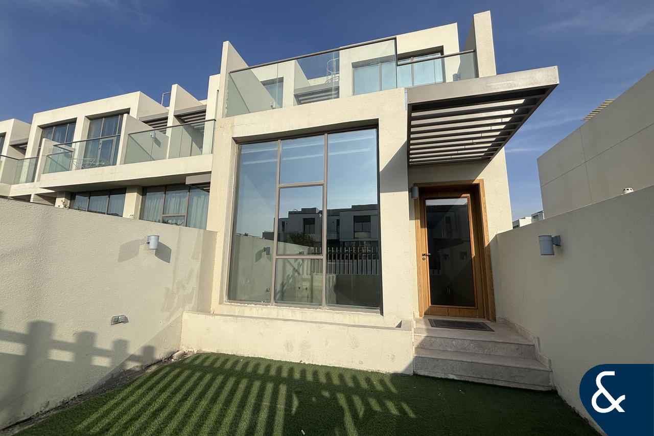 4 Bed | Maid | Open Kitchen | Great Location