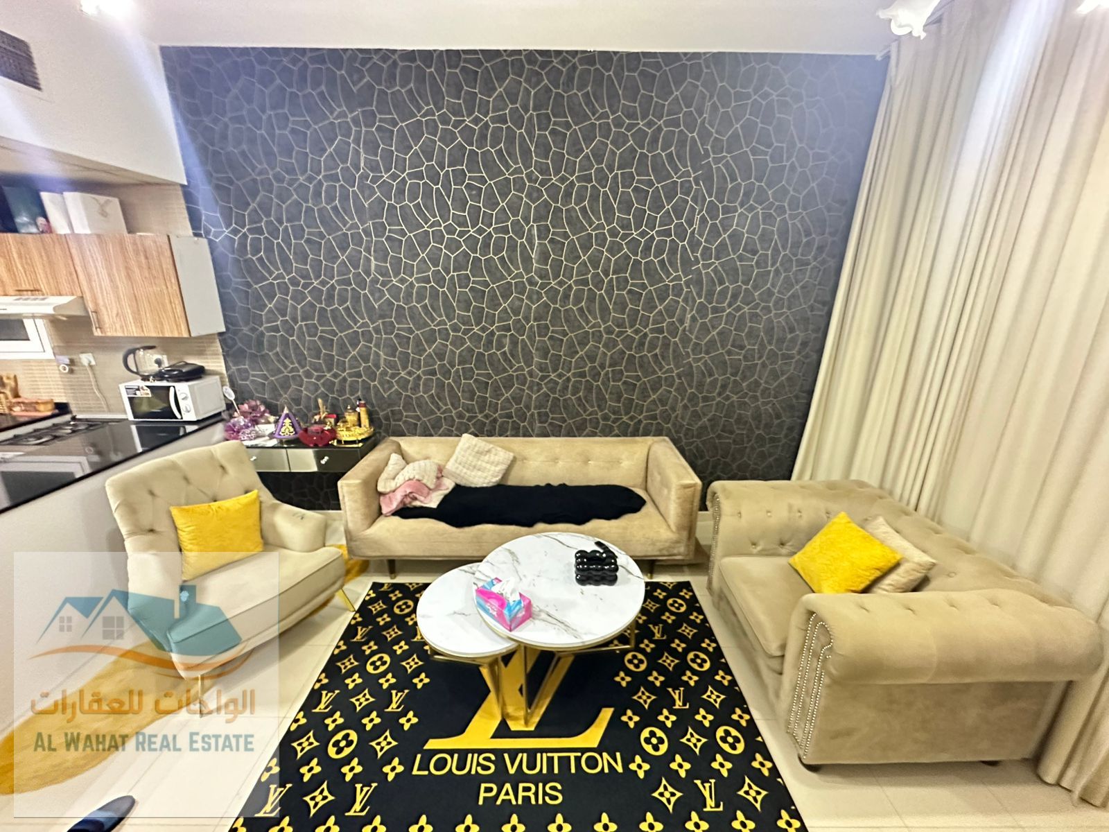 Own an apartment with a down payment of only 175,000! One bedroom and living room in City Tower with private parking, rented annually and an investmen