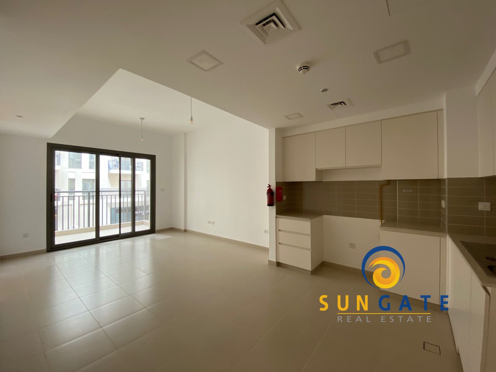 Tenanted | Low floor | Big balcony