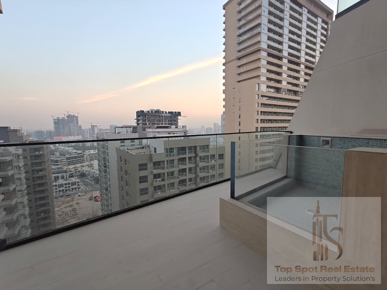 Brand New | Private Pool | Fully Fitted Kitchen