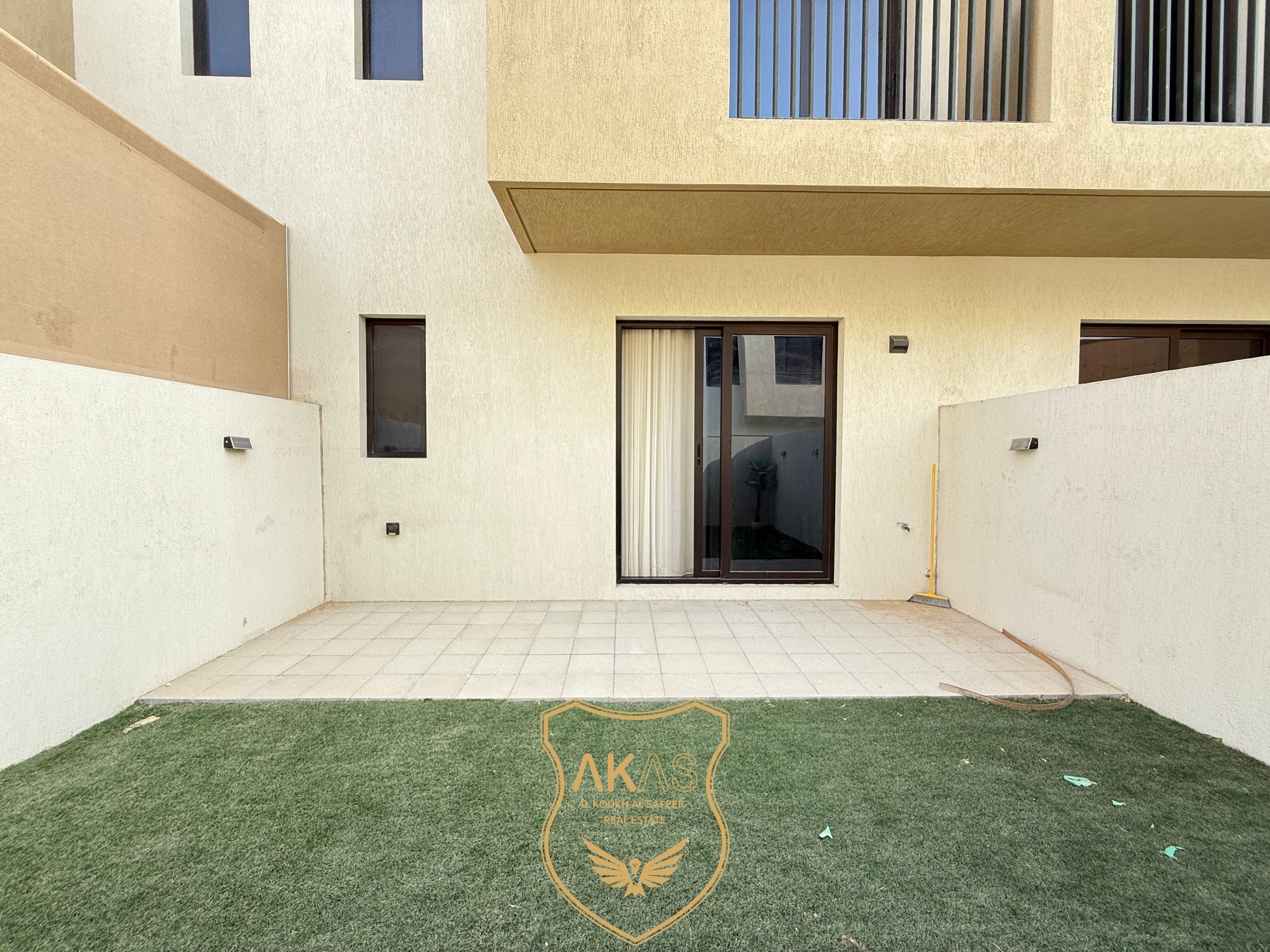 2 Bedroom Townhouse | With Private Garden