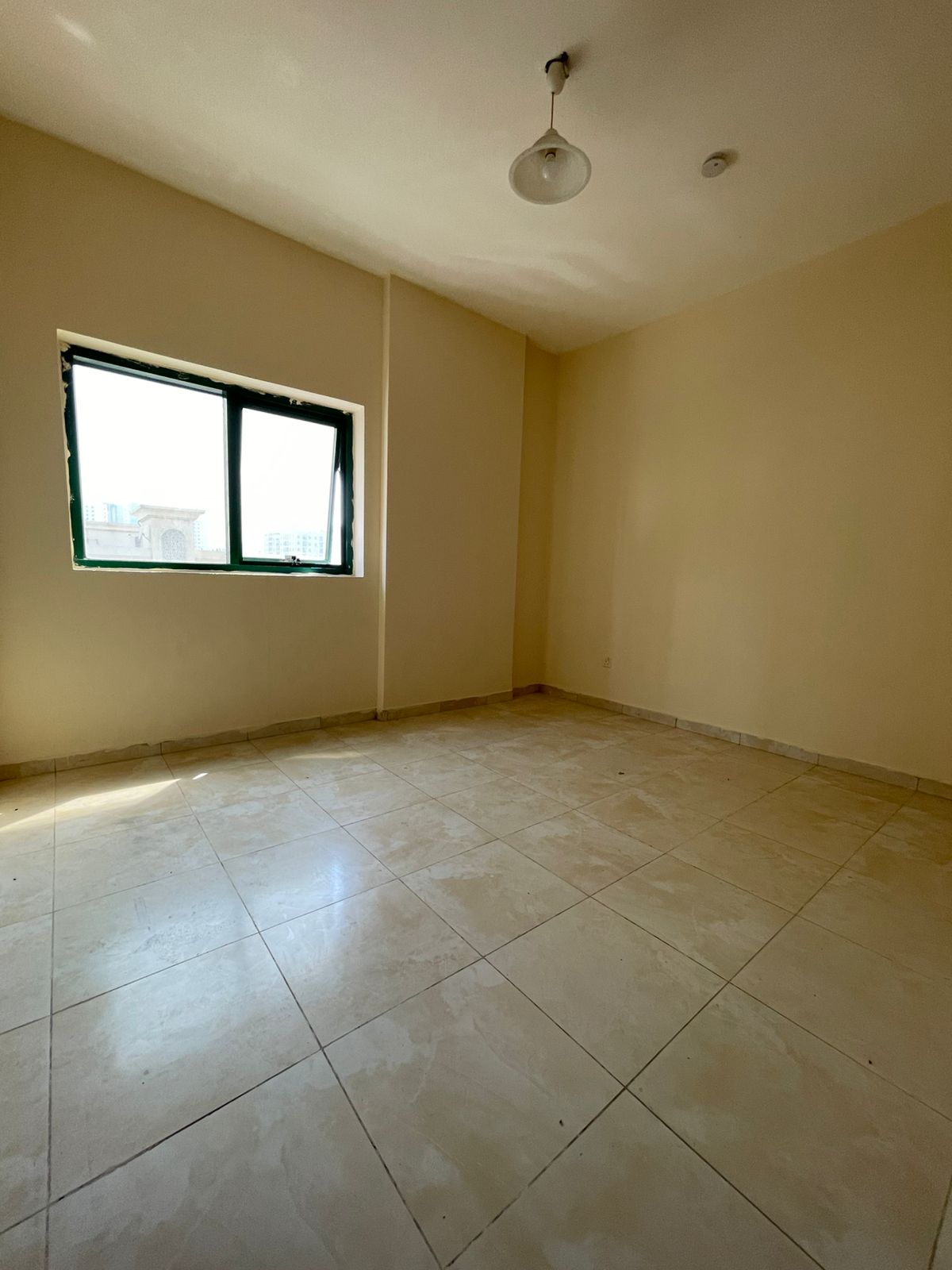 One-bedroom apartment with a living room in the Abu Shaghara area. Maintenance is the owner's responsibility. Building for families only. Central air
