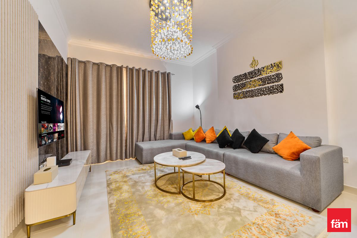 Arabian Style 2 Bedroom Apartment Canal Residence